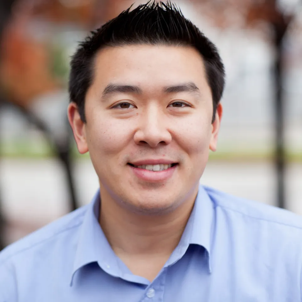 Jim Wang Headshot